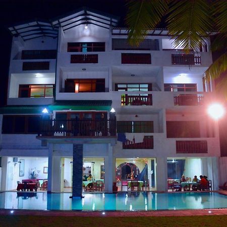 Southern Star Hotel Bentota Kültér fotó