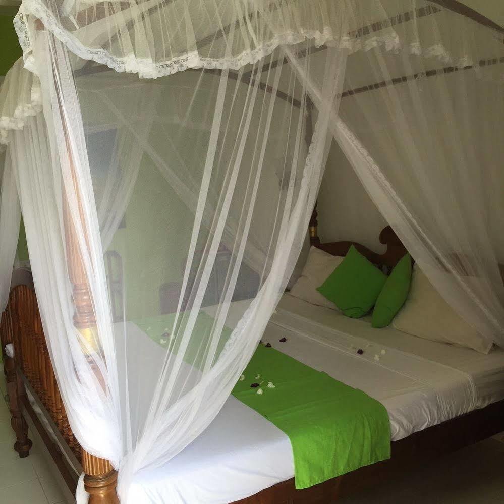 Southern Star Hotel Bentota Kültér fotó